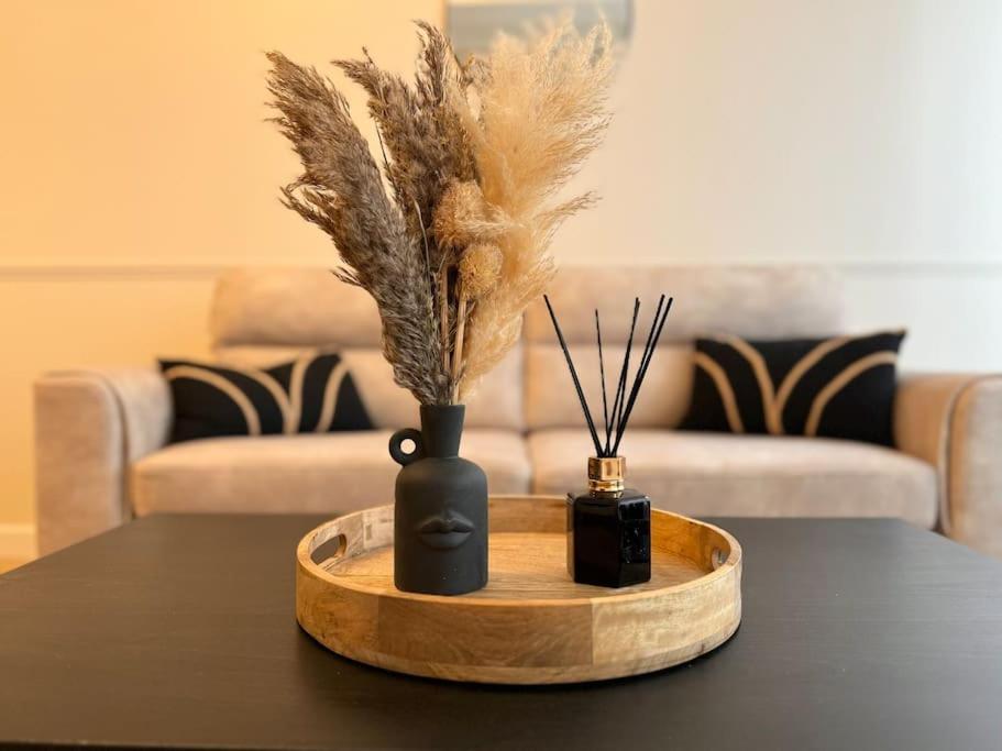 L'Orchidee - Netflix - Wi-Fi - Proche Centre Apartment Troyes Exterior photo